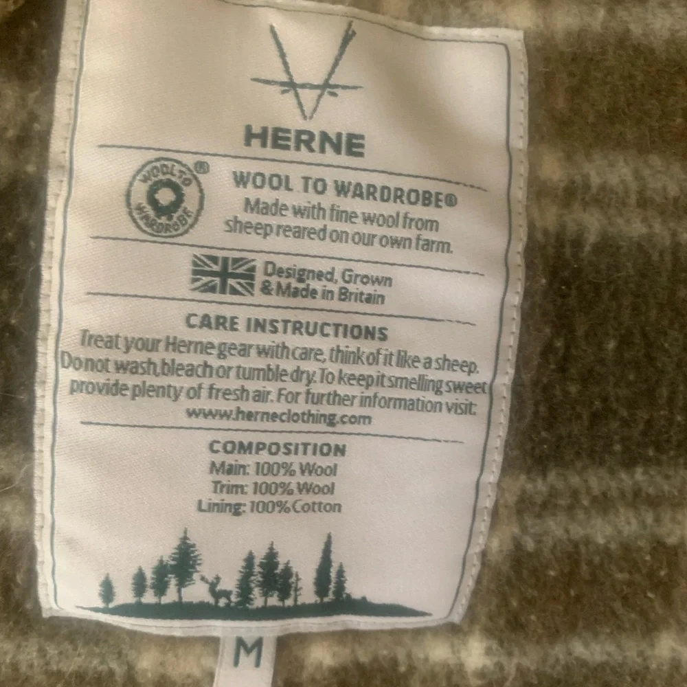 Herne Wool Jacket - Picture 2 of 9